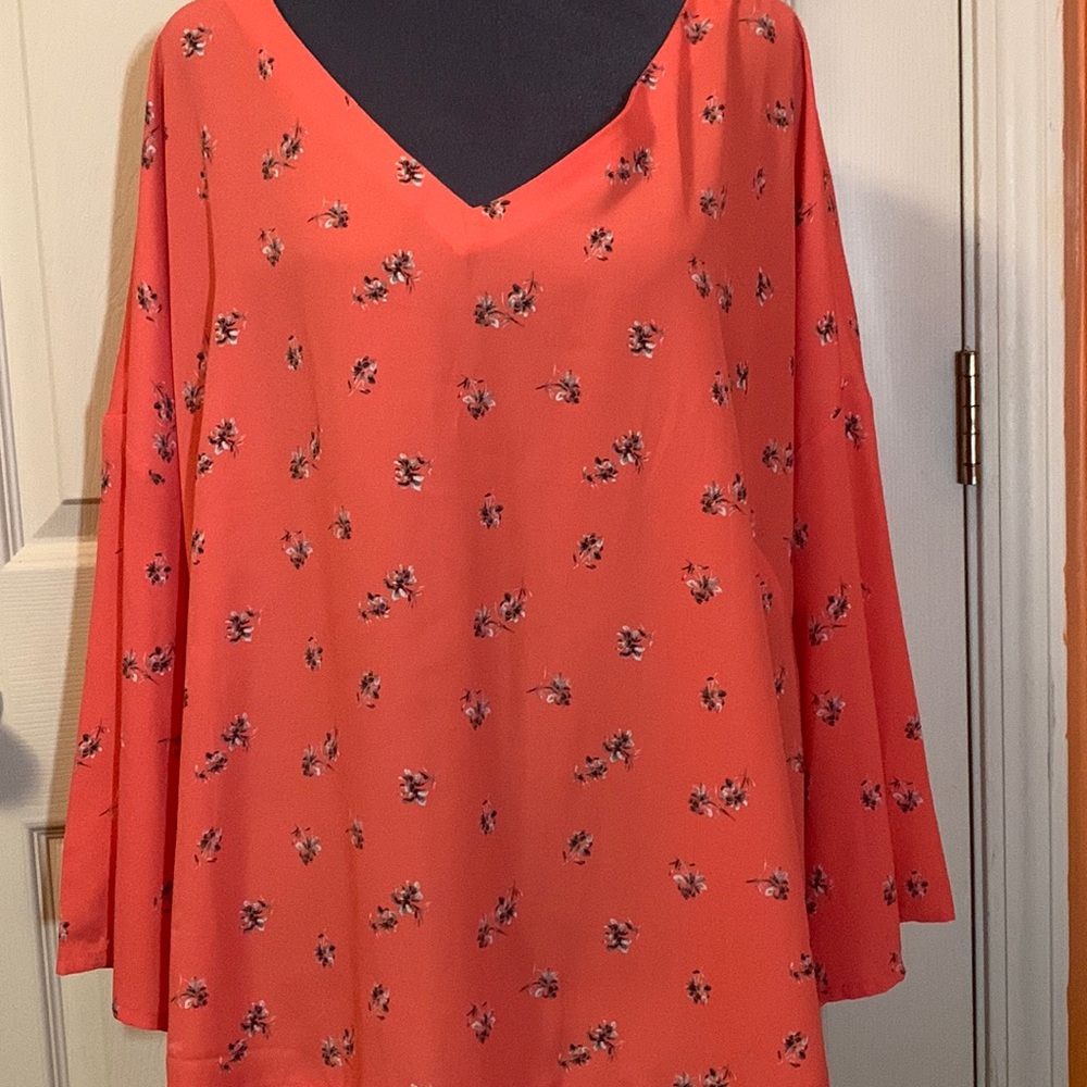NWT LB Coral Flowy Blouse